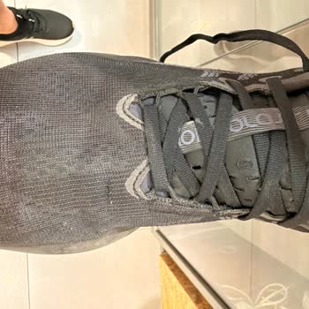 Asics Ayakkabısının Hızlı Deformasyonu Ve Boyner Mağazasındaki İlgisiz Müşteri Hizmeti