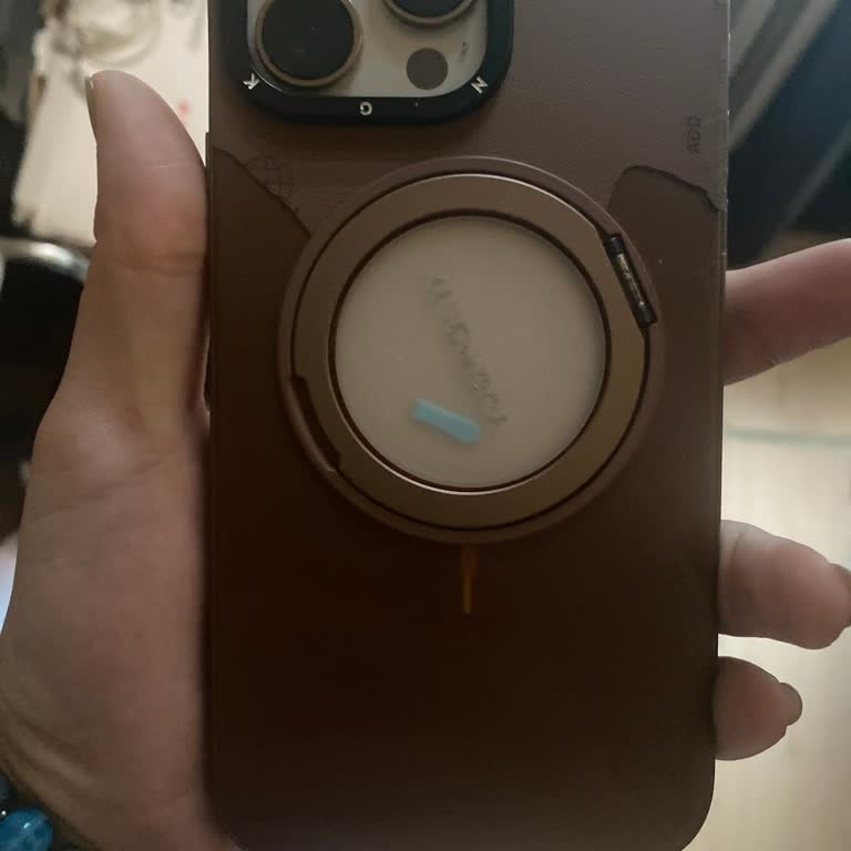Youngkit İphone 16 Pro Max Kılıfında Hızlı Soyulma