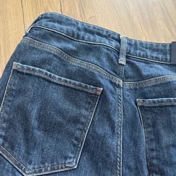 Tekrarlayan Renk Atması Nedeniyle Victoria Jean Pantolonunda Değişim Talebi