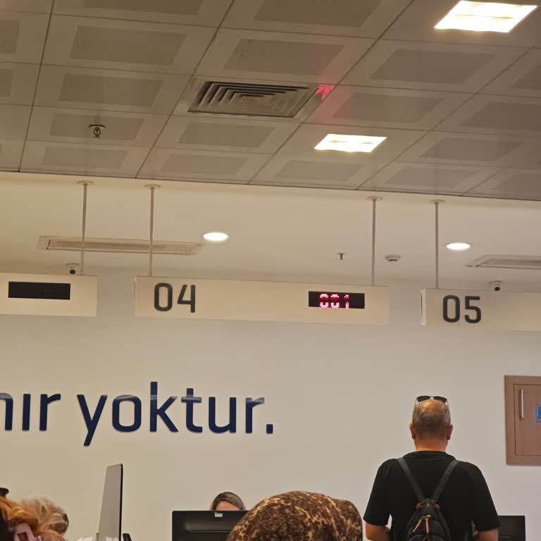 Şubede Uzun Bekleme Süresi Müşterileri Mağdur Etti