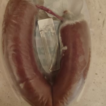 Küflü Sucuk Teslimatı: Sağlık Endişesi Ve Zorunlu Mağaza Ziyareti
