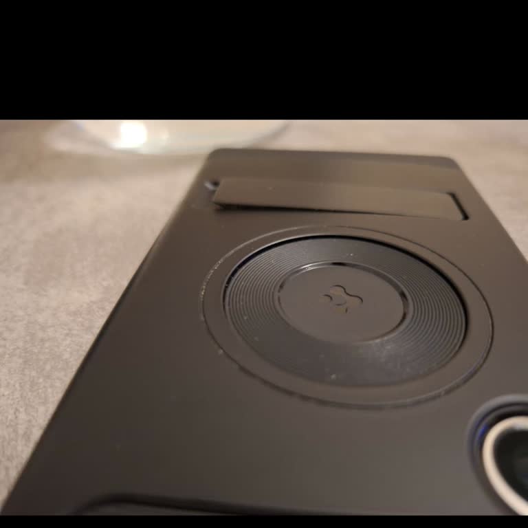 Spigen Kılıfın Üretim Hatası Ve Garantide İlgisiz Yaklaşım