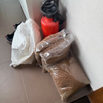 Yanlış Ve Etiketsiz Köpek Maması Gönderimi İçin Kredi Kartı İadesi Talebi