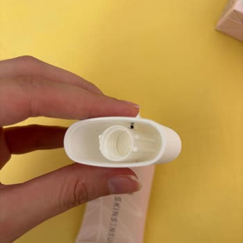 Krem Şişesinde Böcek Bulunması Ve Ücret İadesi Talebi