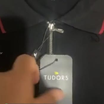 Tudors Gömlek Hasarlı, Ürün Yakası Bozuk
