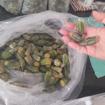 Küçük Bamya Sözüyle Aldatılan Müşteri, İri Ve Bölünmüş Ürün Aldı