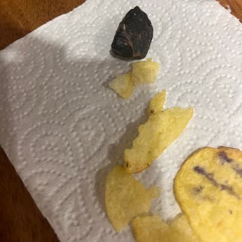 Lays Cipsinde Taş Parçası Ve Çürük Cipsler: Sağlık Endişesi Ve Markadan Yanıtsızlık