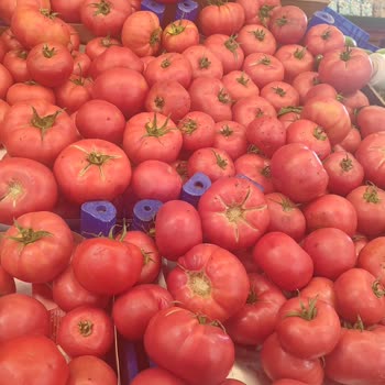Ümraniye Çağrı Market’te Hijyenik Olmayan Reyonlar