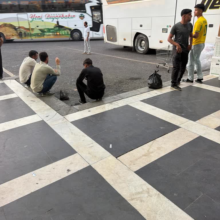Şanlıurfa Otogarında Otobüs Gecikmesi Ve Bilgi Eksikliği