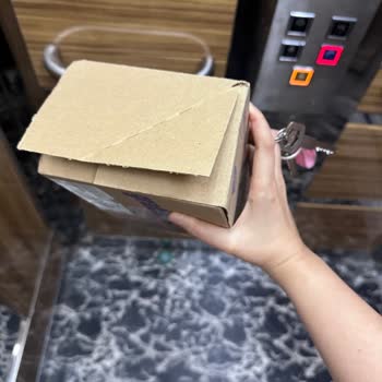 Cargox'un Hasarlı Teslimatı Ve Gratis’in Yetersiz Paketlemesi Nedeniyle Tam İade Talebi