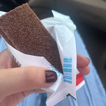 Kinder Süt Diliminde Saç Bulunması Hijyen Sorunu