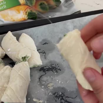 Nimet Börek İçinden Plastik İp Çıktı!
