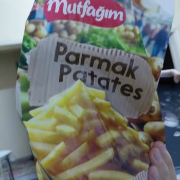 Parmak Patates Ürününde Kötü Koku, Bozulmuş Tat Ve Yabancı Madde