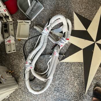 Daikin Yönlendirdiği Servisin Hatası Borularda Hasara Ve Gaz Kaçağı, Ekstra Ücret Talebiyle Mağdur