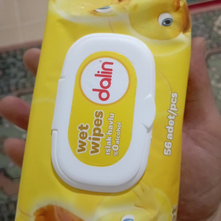 Dalin Wet Siper Bebek Cildinde Tahriş Ve Pişik Oluşturuyor