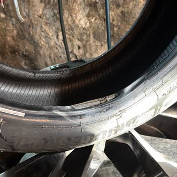 Ters Takılan Lastik: Yetkili Servisin Hayati Güvenlik Hatası