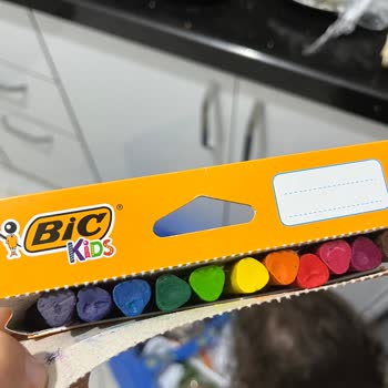 Carrefour İstinye'de Bıc Kids Jumbo Pastel Setinde Kırık Ve Renk Karışıklığı