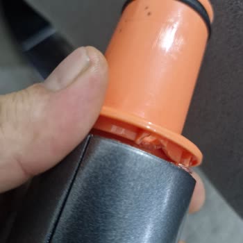 Philips 8000 Dikey Süpürge Bağlantı Parçası Kendi Kendine Kırıldı Garanti Talebi