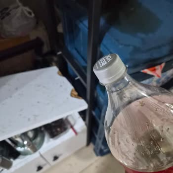 Mutfakta Patlayan Coca-Cola Zero Şişesi Güvenlik Endişesi Yaratıyor