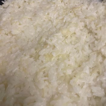 Yayla Gönen Baldo Pirinçte Lapa Pilav Şikayeti Ve Ücret İadesi Talebi