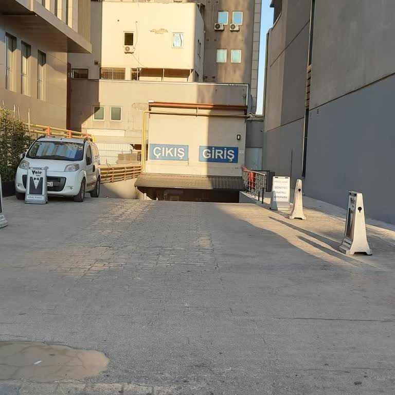 Acil Durumda Otoparka Giriş Reddedildi