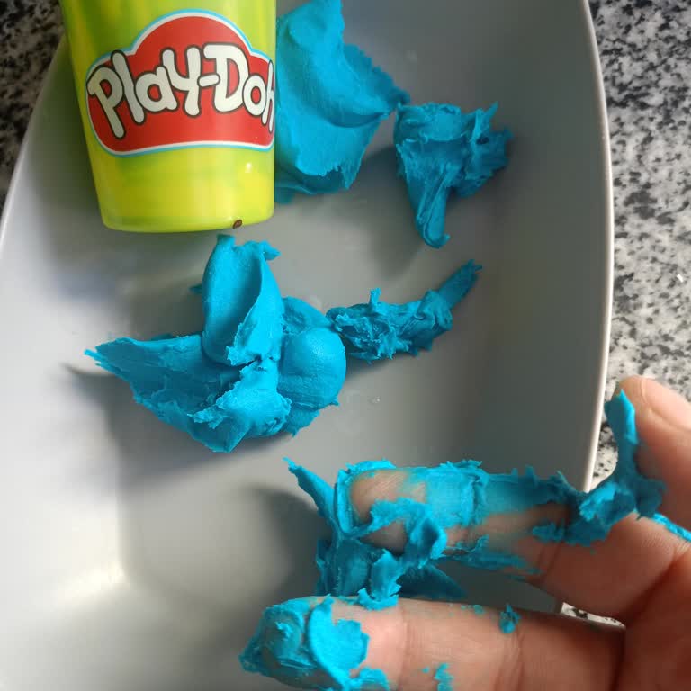 Play-Doh Setinde İki Hamur Kullanılamaz, Değişim İstiyorum