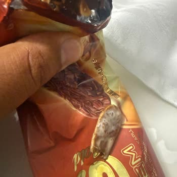 Şok Dondurmasında Kırık Tahta Parçası Boğazıma Kıl Payı Atlattı