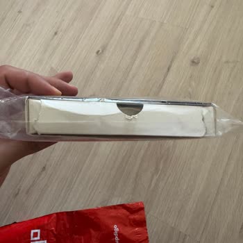 Updigo'dan Nike Cüzdan Yerine Farklı Ürün Gönderildi, Tam Geri Ödeme Talebi