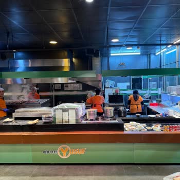 Köfteci Yusuf'ta Yemekte Plastik Parça Bulunması Hayati Tehlike