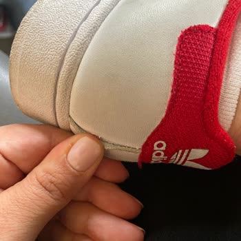 Adidas Superstar Ayakkabısında Hızlı Yıpranma Ve Garanti İhmalinden Şikayet