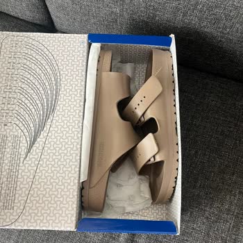Yanlış Ürün Gönderimi Ve Stok Sorunu Nedeniyle Orijinal Birkenstock Terliğin İadesiz Teslimi