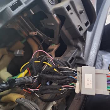Esline Sound Aracımın Tesisatına Zarar Verdi