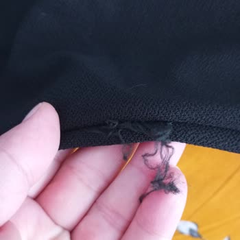 Parla Store'dan Gelen Kusurlu Takım Elbise İçin Değişim Ve İade Talebi