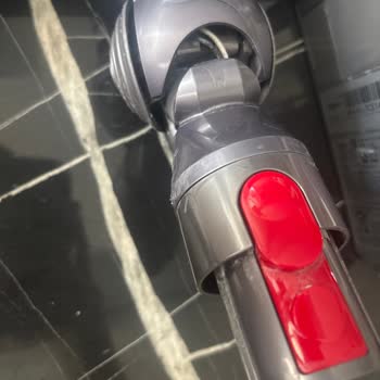 Dyson V11 Advanced Başlık Parçasının Aniden Kırılması Ve Garanti Reddi