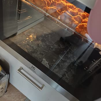 Electrolux Fırın Camı Patladı: Garanti Kapsamı Ve Güvenlik Riskleri