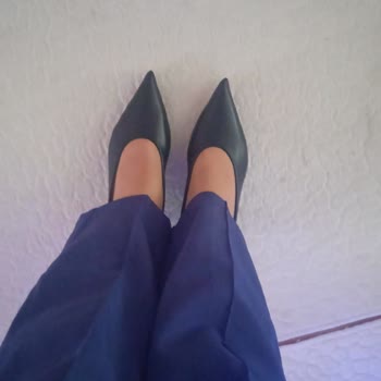 İloveshoes İzmir Ayakkabı Firmasının İade Gecikmesi Ve İletişim Sorunu
