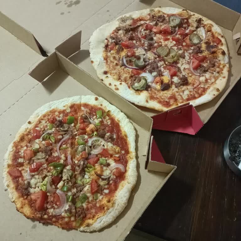 Sbarro Kızılay’da Kuru Hamurlu, Yarı Pişmiş Pizza Ve Soğan Zarı Sorunu: 625 TL İade Talebi