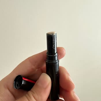 I Am Requesting an Exchange for a Broken Shiseido Concealer from Boyner