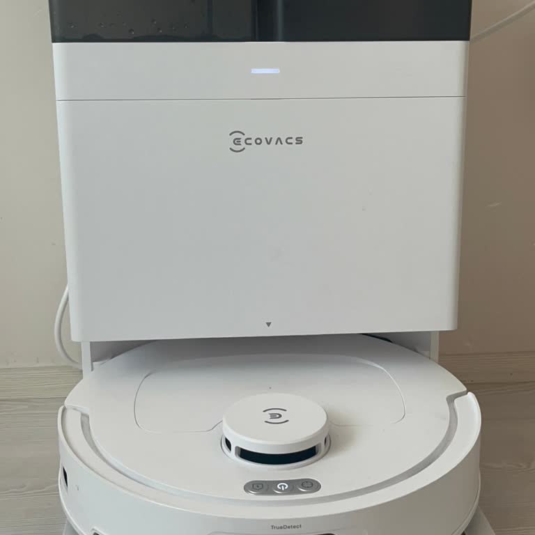 I Am Demanding a Full Refund From Media Markt for a Broken Ecovacs Robot Vacuum