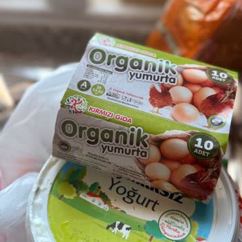 Karmar Market'ten Gelen Kırık Yumurta Ve Patlamış Yoğurt İçin Ücret İadesi Talebi