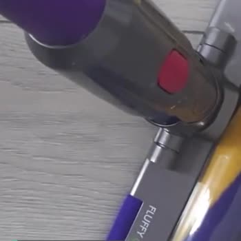 Dyson Gen 5 Detect Sert Zemin. Başlığının Arızalanması
