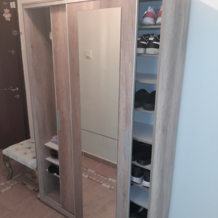 Portmanto Kapakları Kısa Sürede Bozuldu, Adore Mobilya'dan Cevap Yok