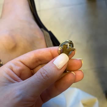 Mango Sandaletinde Şiddetli Ayağımda Ağrı Ve Ücret İadesi Talebi