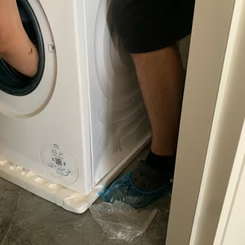 Horoz Lojistik'ten Hasarlı Çamaşır Makinesi Teslimatı Ve İade Gecikmesi