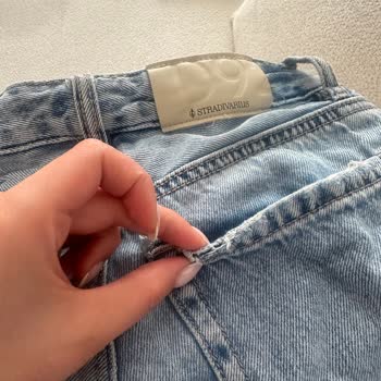 Stradivarius Pantolonun Arka Cep Yırtıkları Ve Kalitesiz Kumaş Sorunu