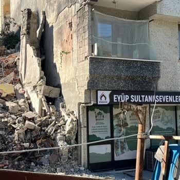 İnşaat Nedeniyle Sık Kesilen TurkNet Fiber Bağlantısı İçin Acil Kalıcı Çözüm Talebi