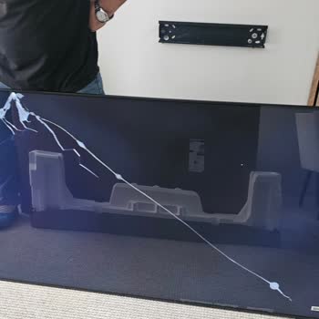Kırık Samsung TV Teslim Edildi, A101 Faturayı Paylaşmadı