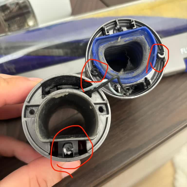 Dyson V12 Süpürgenin Bağlantı Parçasının Kullanım Sırasında Kırılması Ve Garanti Dışı Tutulması