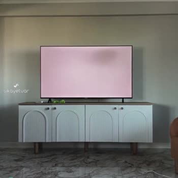 Onvo 65 İnç QLED Ekranda Kara Leke Var