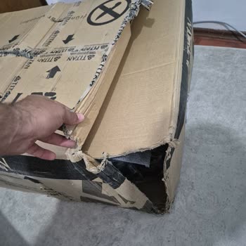 Kolay Gelsin Kargocu Üst Kat Teslimini Reddetti Ve Ürünü Bakkala Bıraktı